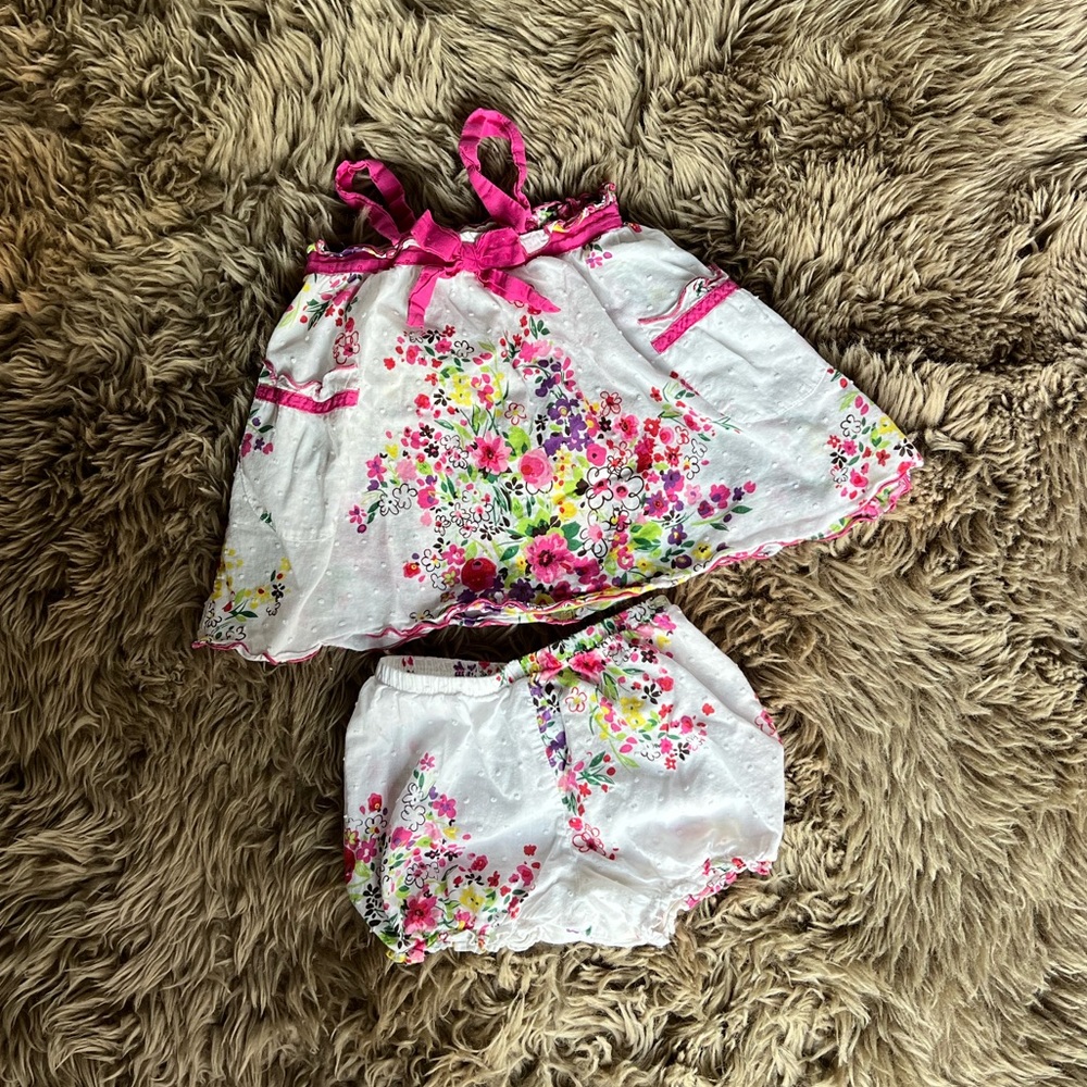 Baby girl 12 month lightweight floral set